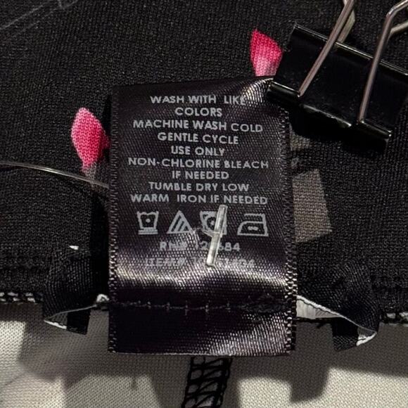 NWT Torrid Curves Skirt Lipstick Y2K Novelty 90s Preppy Coquette Midi Black 5 5X - Picture 3 of 5